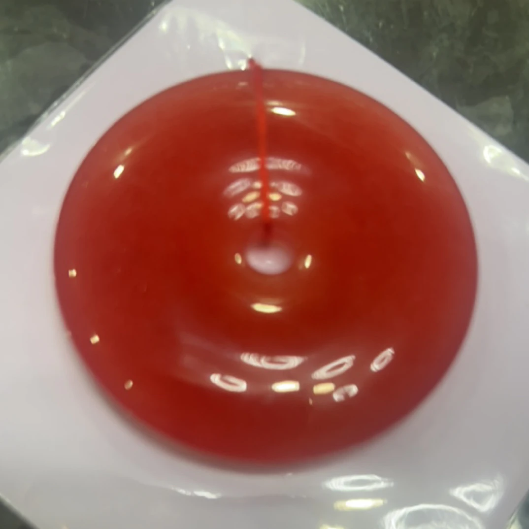 C 206 红色平安扣吊坠