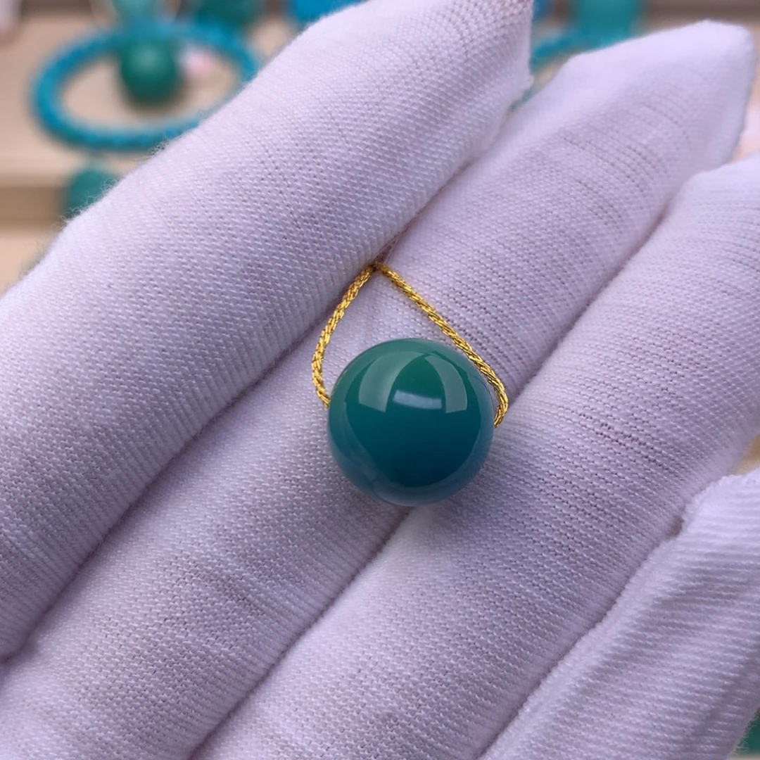 绿松石未镶嵌珠宝奇石11.7