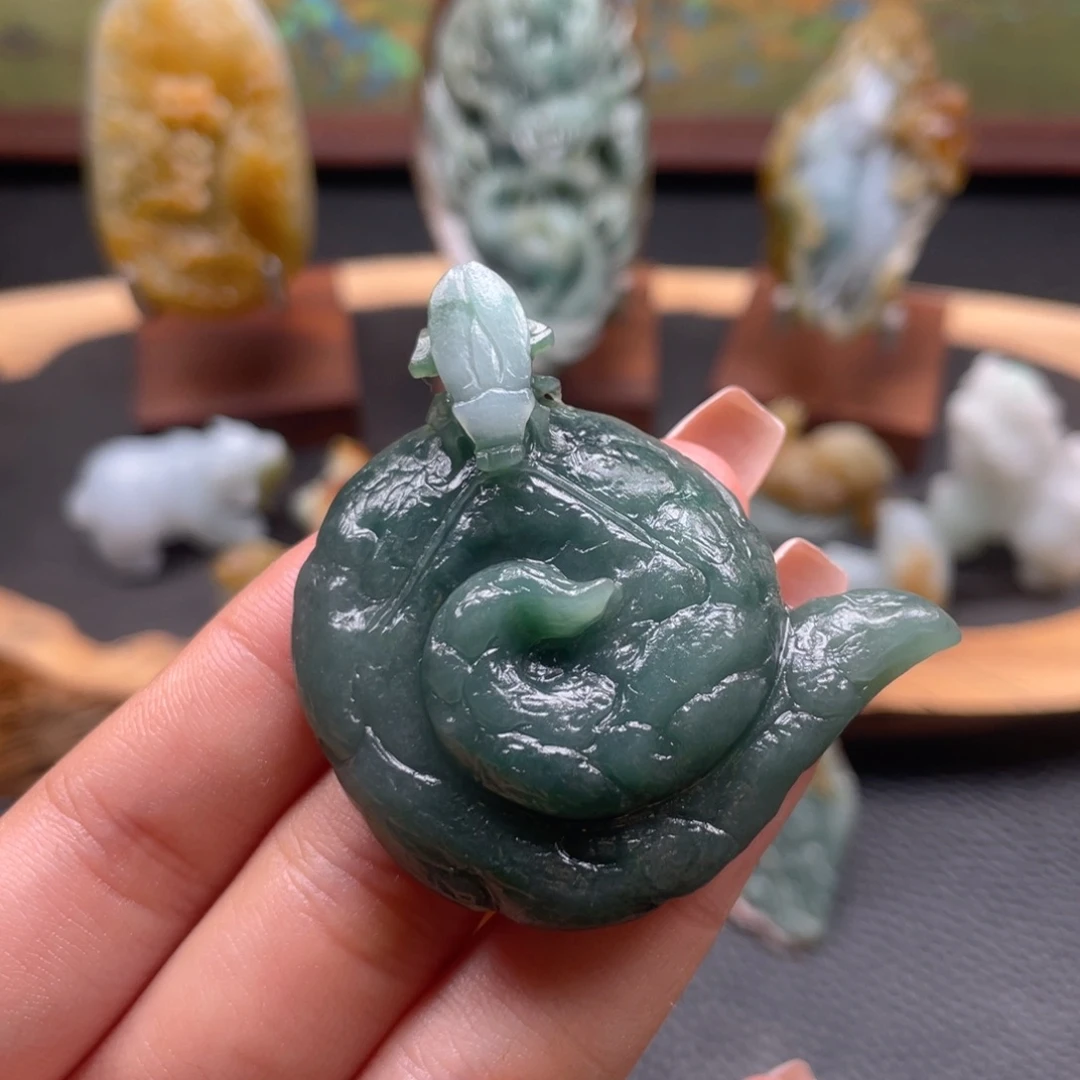 定制翡翠未镶嵌翡翠