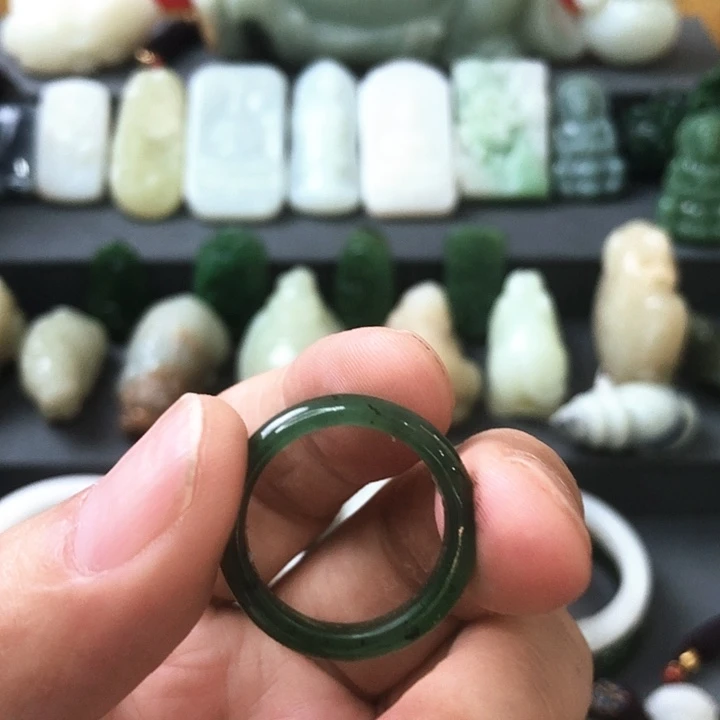 思***怡和田玉（黄玉）未镶嵌颈饰