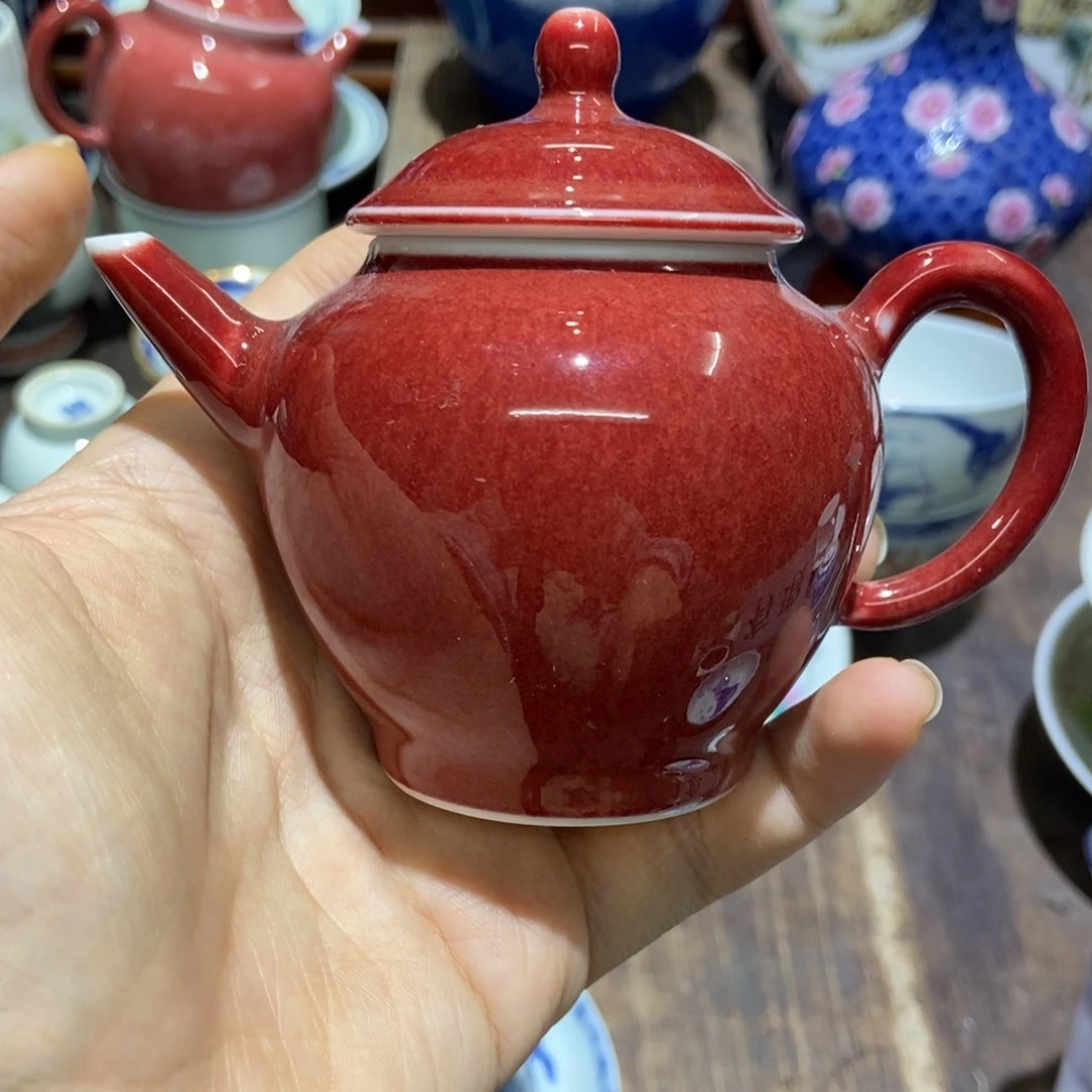 一***边陶瓷艺术品的制作