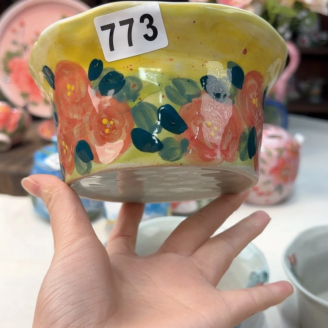 瓷片兔兔好可爱呀打