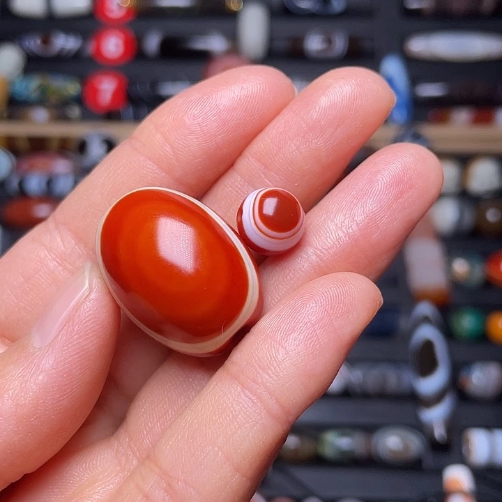 T***t玛瑙/玉髓未镶嵌颈饰挂坠