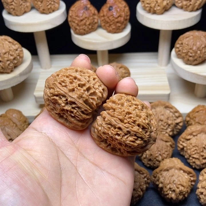 文玩核桃把件39南疆石