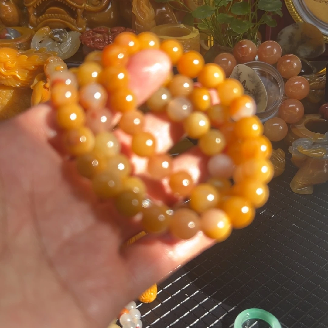 石英质玉未镶嵌颈饰