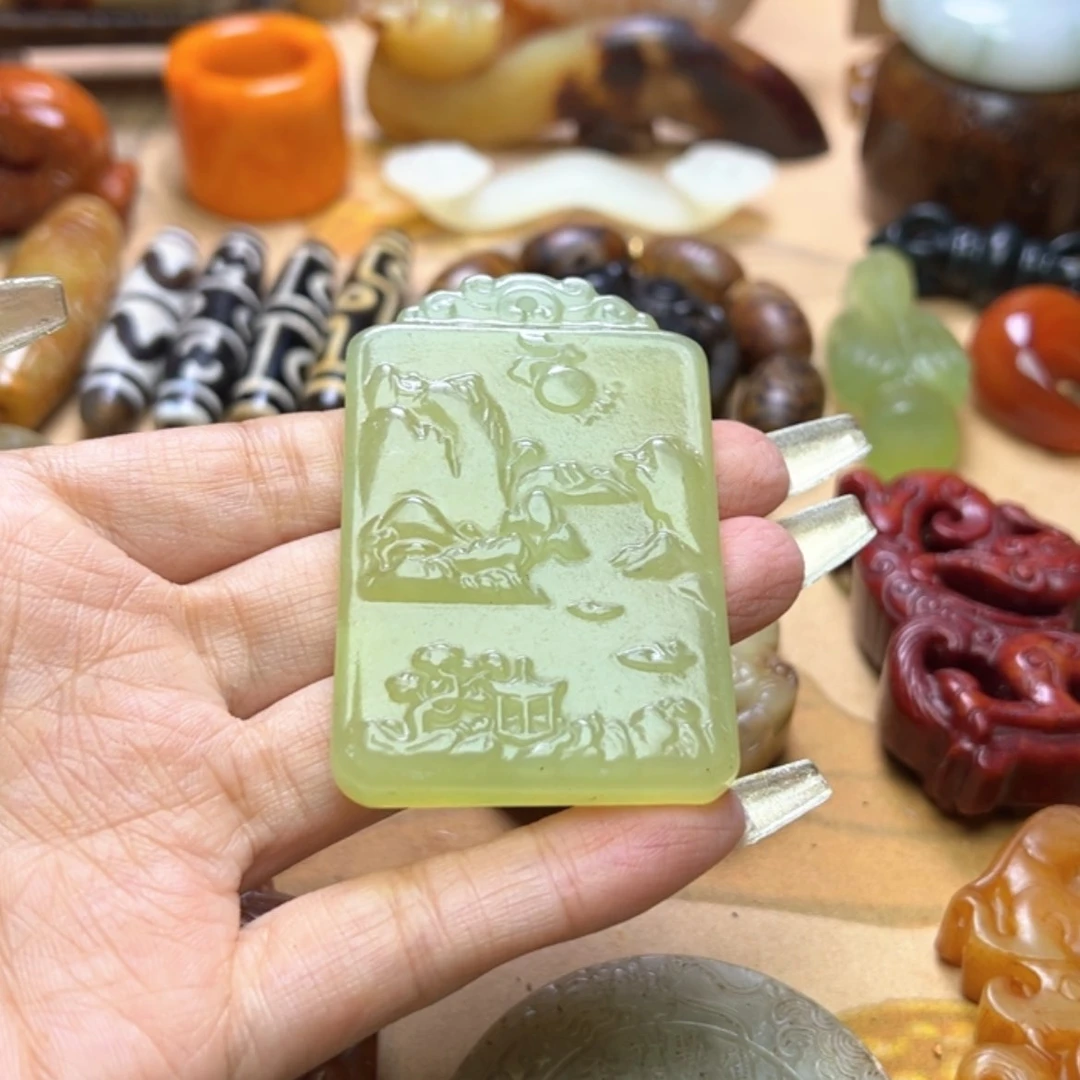 【闪购商品】蛇纹石玉颈饰未镶嵌