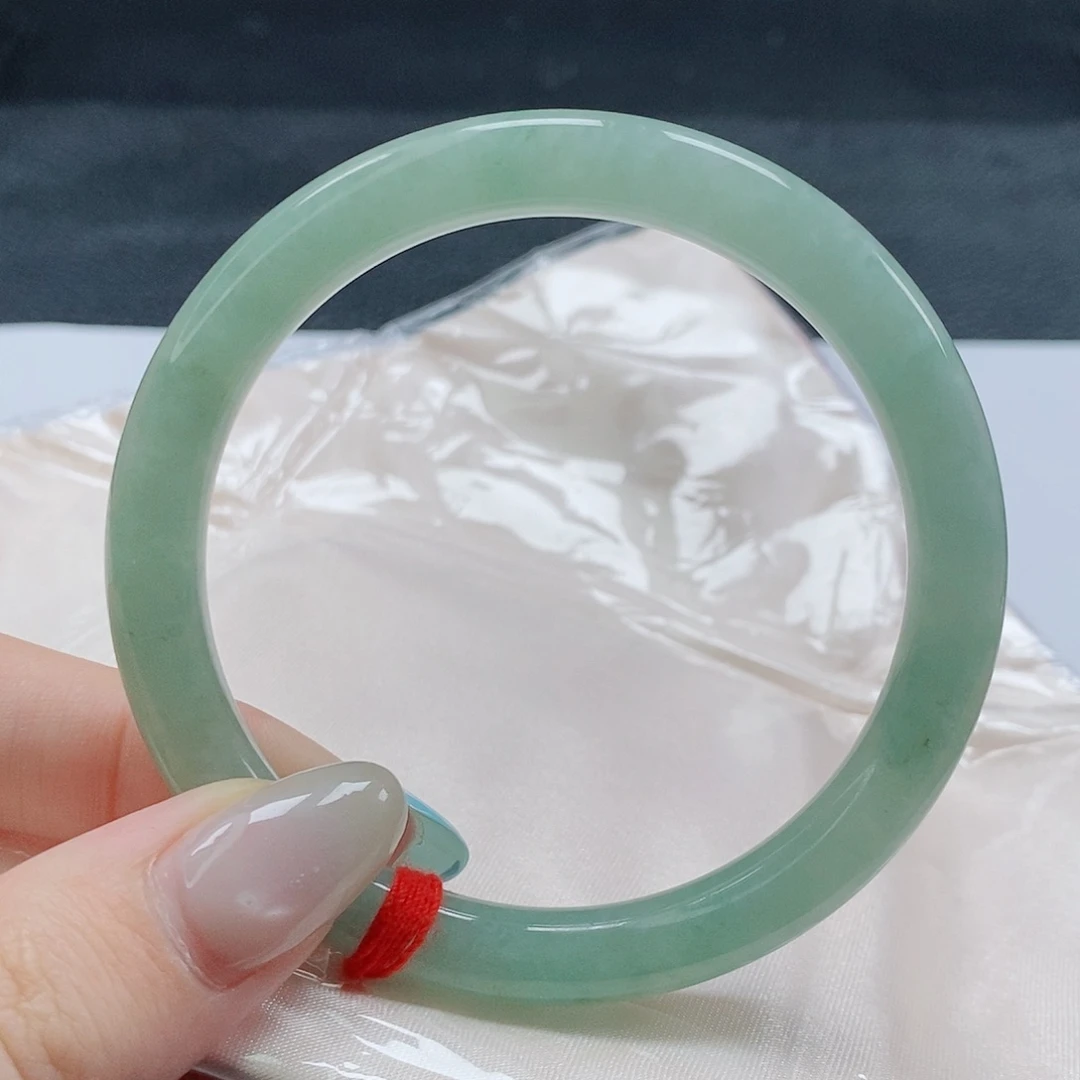 【闪购商品】未镶嵌手镯（圆镯）翡翠417号