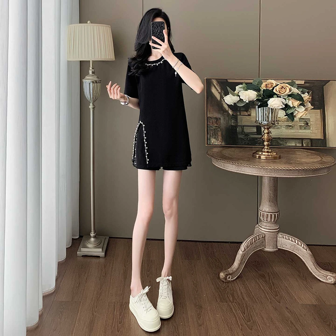 高级休闲时尚套装女夏款圆领钉珠设计侧开叉不规则上衣短裤两件套