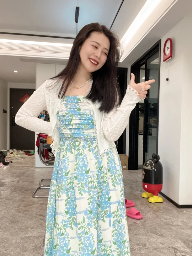 【晶晶推荐】韩版气质针织开衫搭小清新碎花吊带连衣裙显瘦两件套女