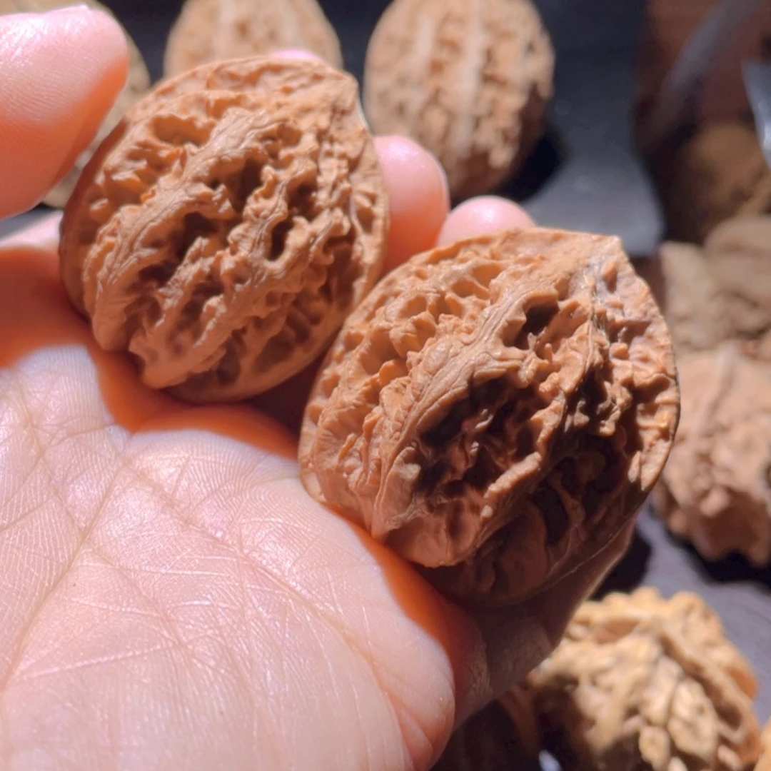 【闪购商品】文玩核桃把件野*鹰东北楸子28