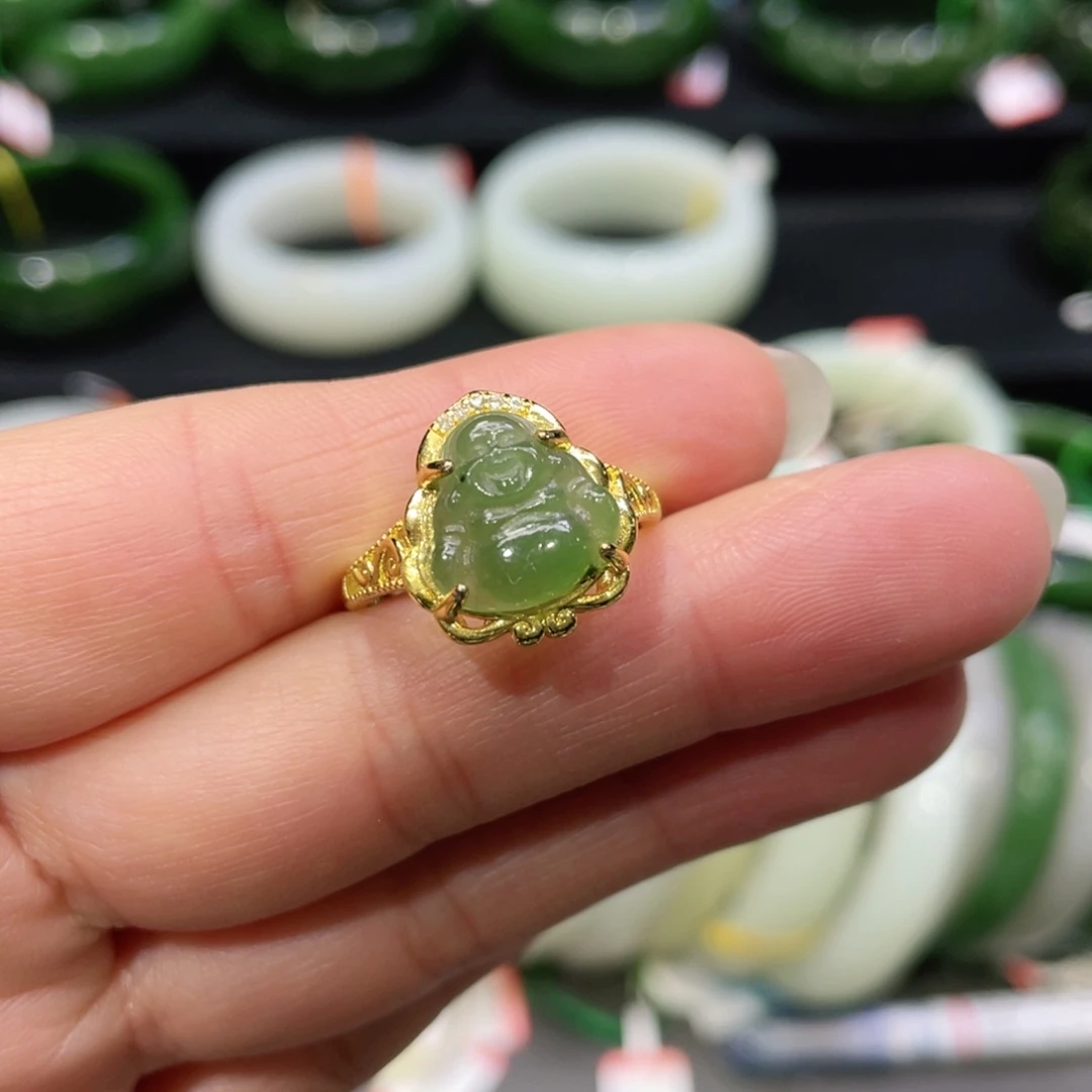 未镶嵌戒指和田玉