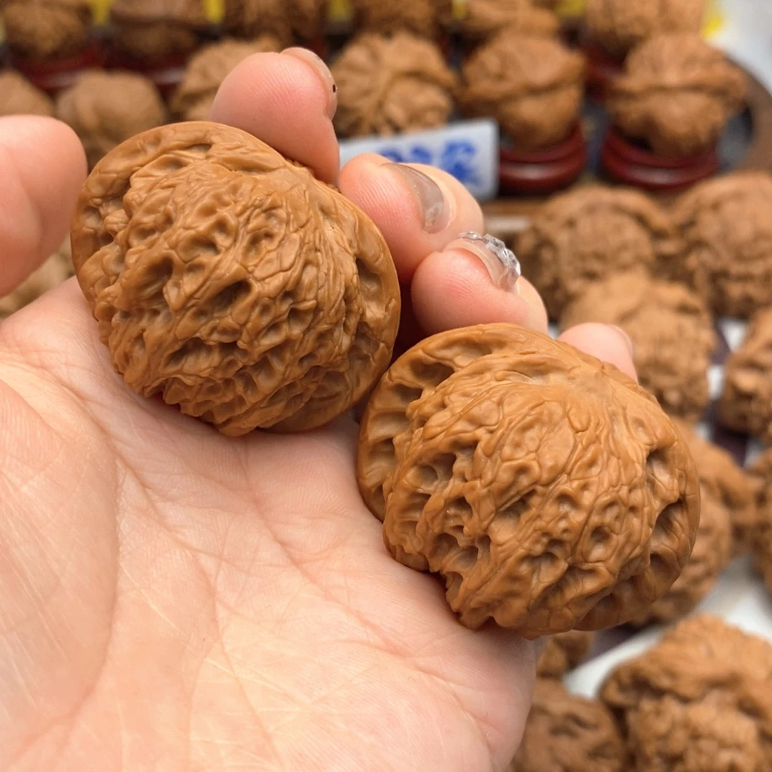 【闪购商品】文玩核桃吊坠42尺血麒麟