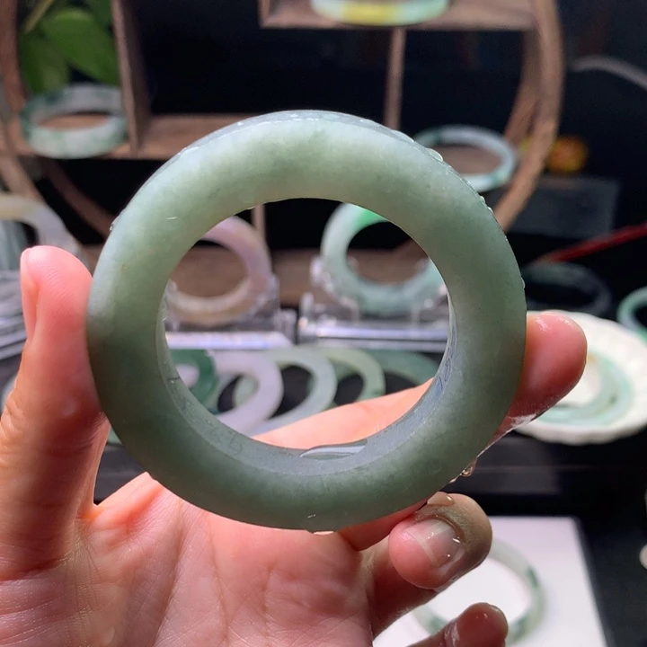未镶嵌翡翠定制翡翠