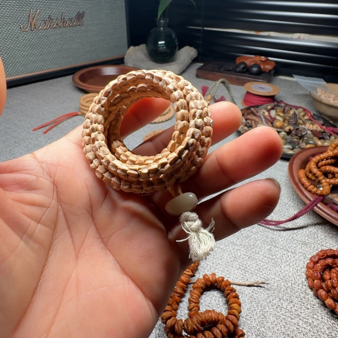 小****吊坠柏香籽/百香籽