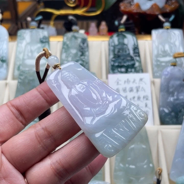 翡翠未镶嵌挂件玉