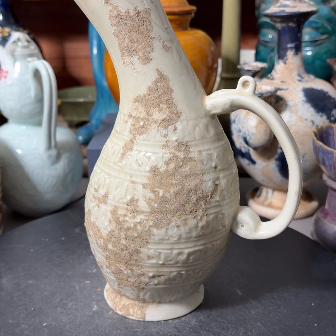 瓷片器形美观大方典雅