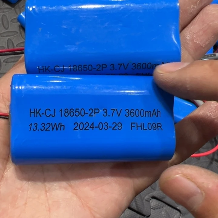 桑蚕丝3.7V两并电池2组