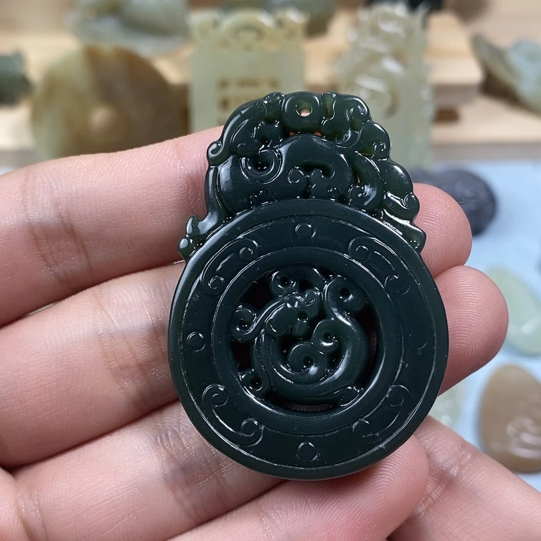 和田玉未镶嵌挂件