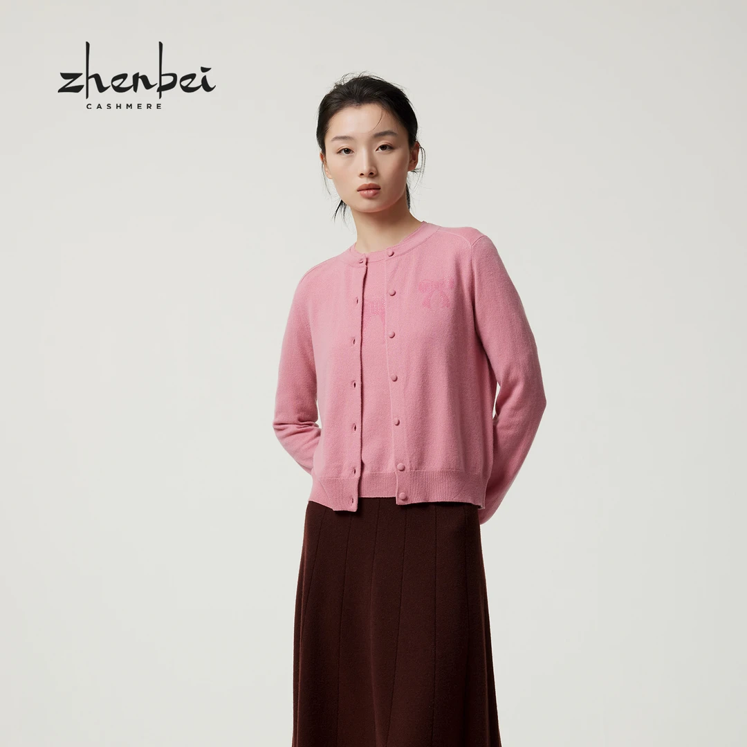 ZB/珍贝2025秋冬新品 高支纱烫饰圆领女开衫/56466