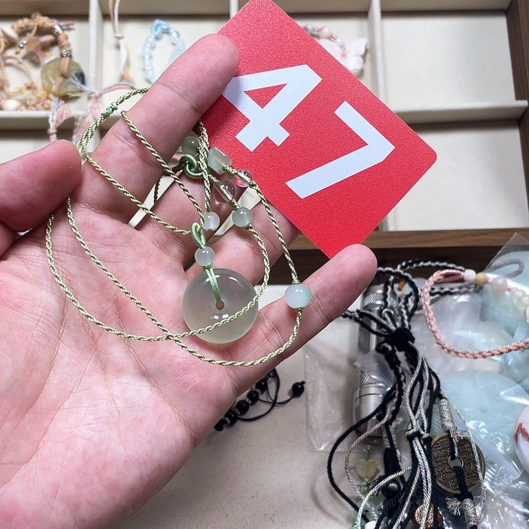 合金蛇纹石玉颈饰