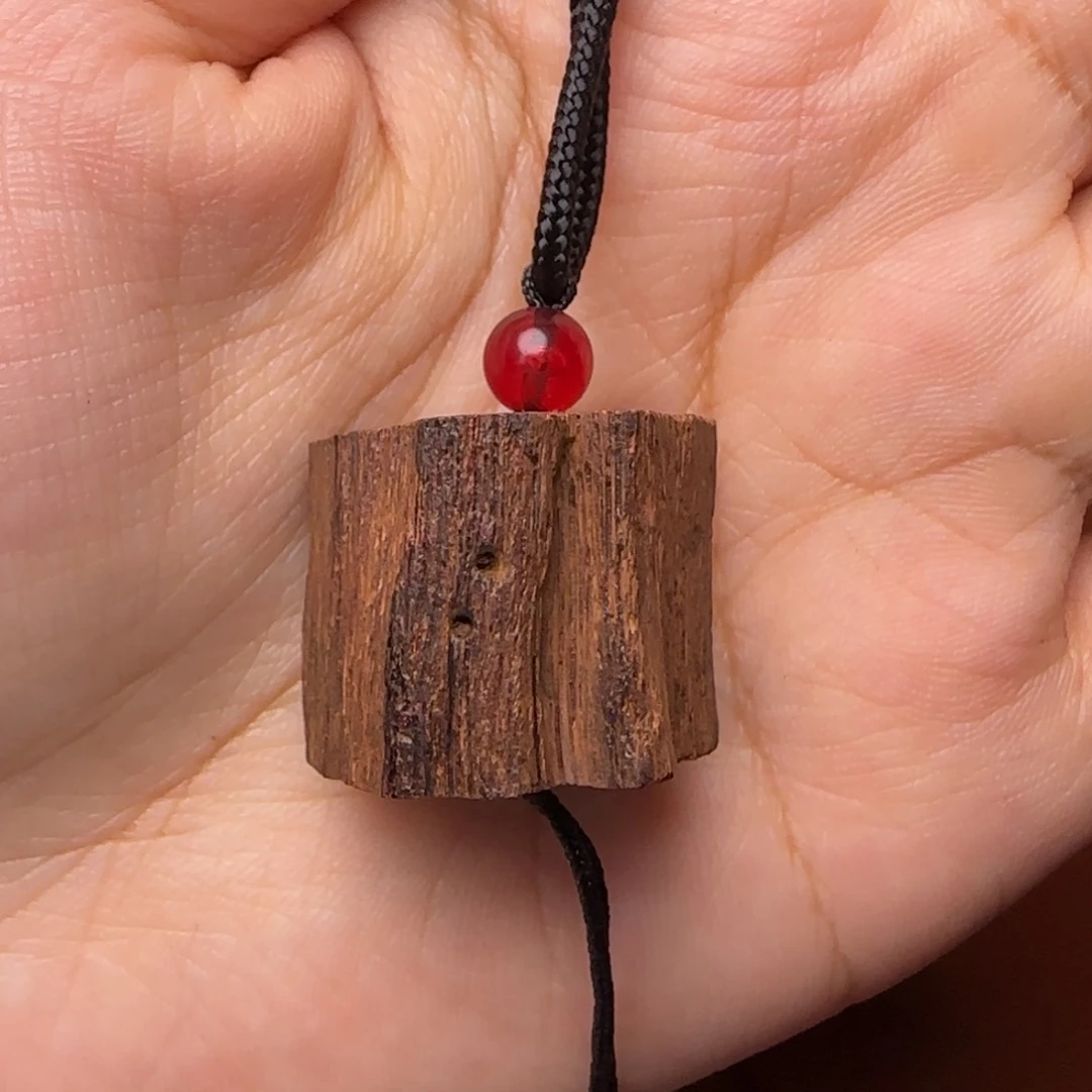 藤类降真香d1随形手把件多样性发其一