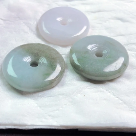 翡翠颈饰未镶嵌刘*清吊坠