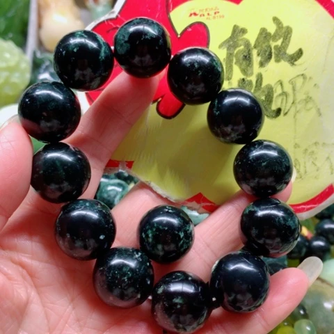 我***家蛇纹石玉未镶嵌手把件