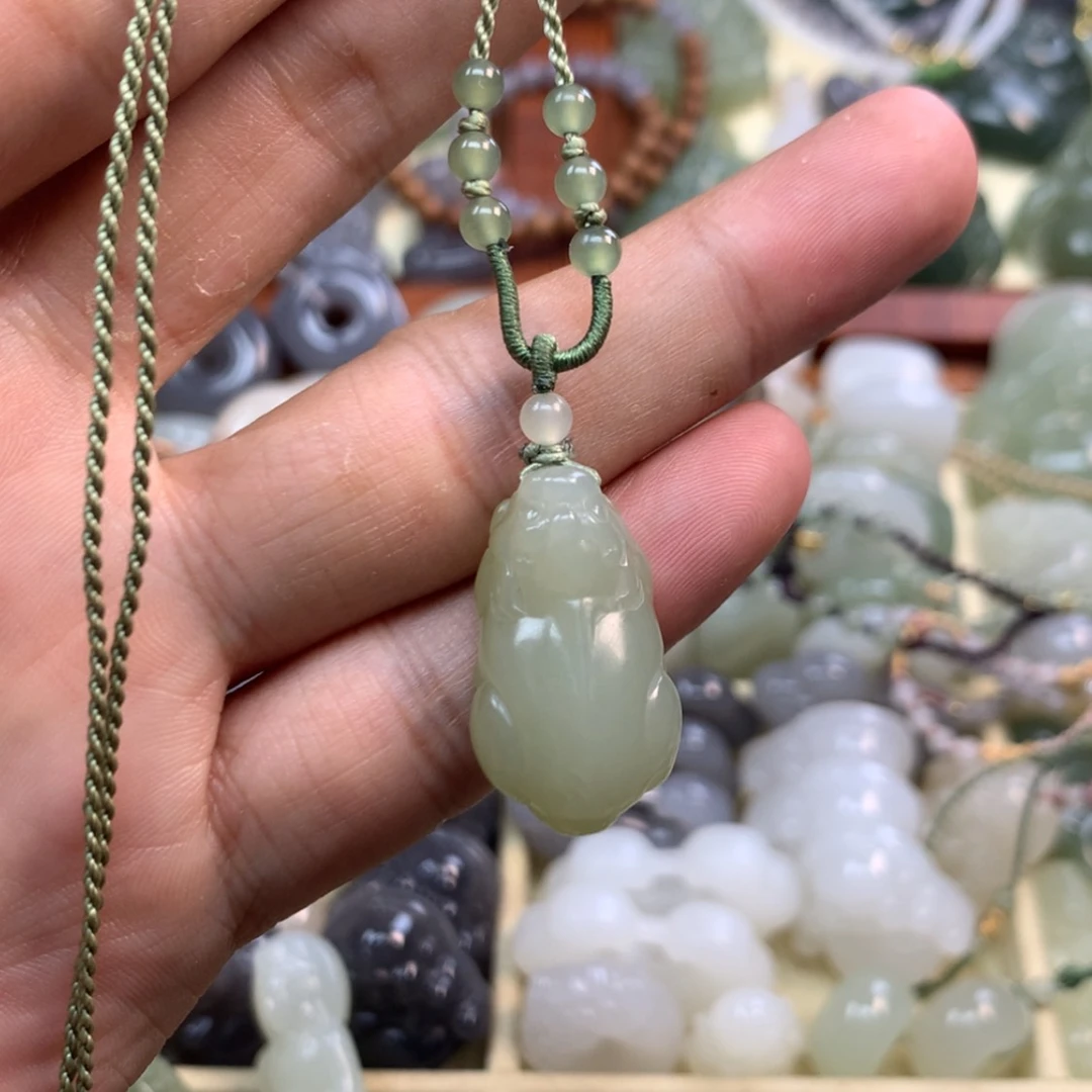 【闪购商品】颈饰未镶嵌和田玉