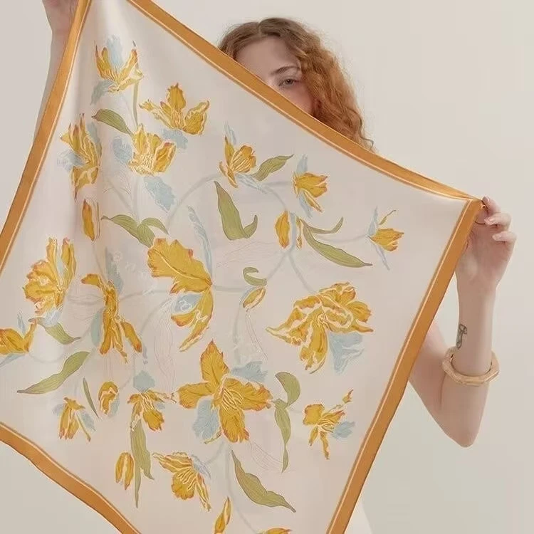 金包花丝缎方巾黄色复古70*70丝巾气质女士夏季时尚百搭白色