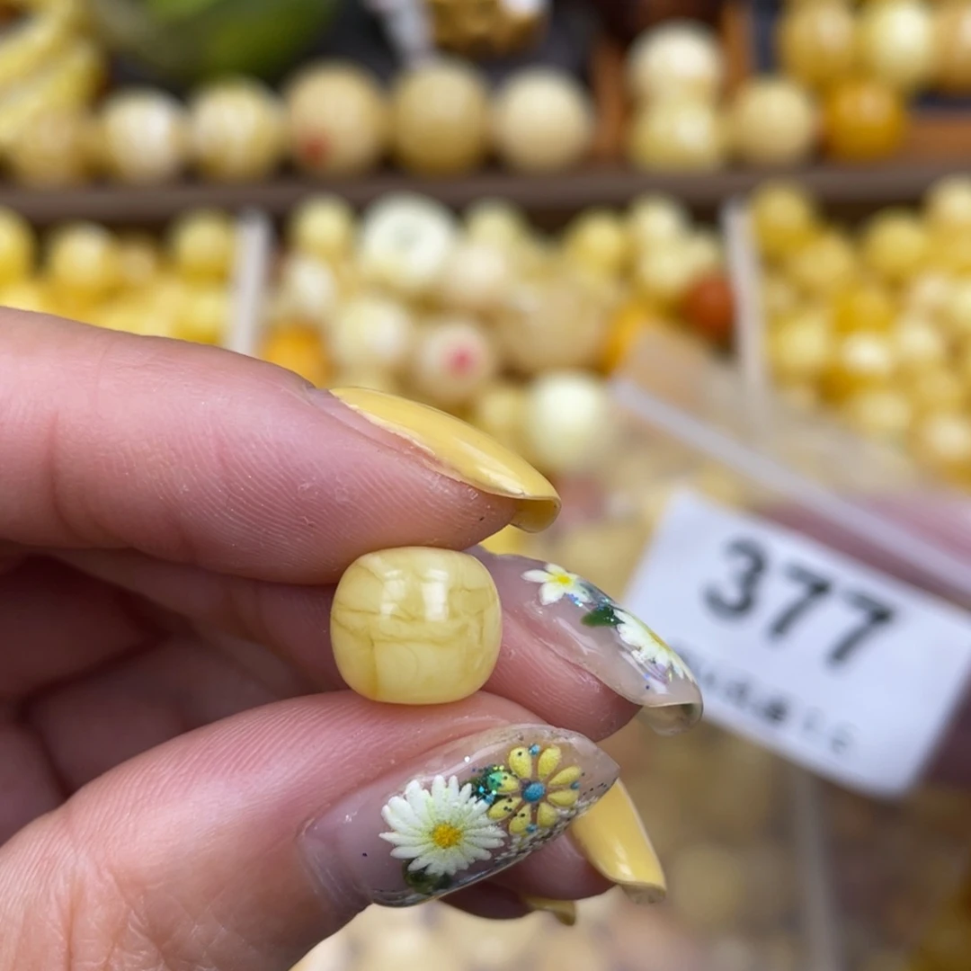 未镶嵌蜜蜡珠宝奇石俏色10.0