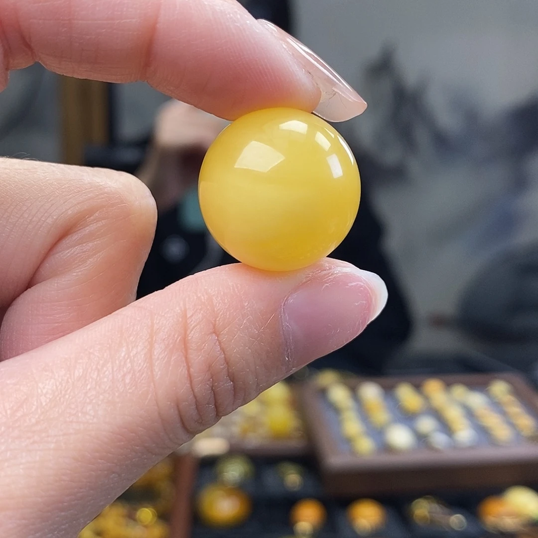 琥珀未镶嵌裸石成品