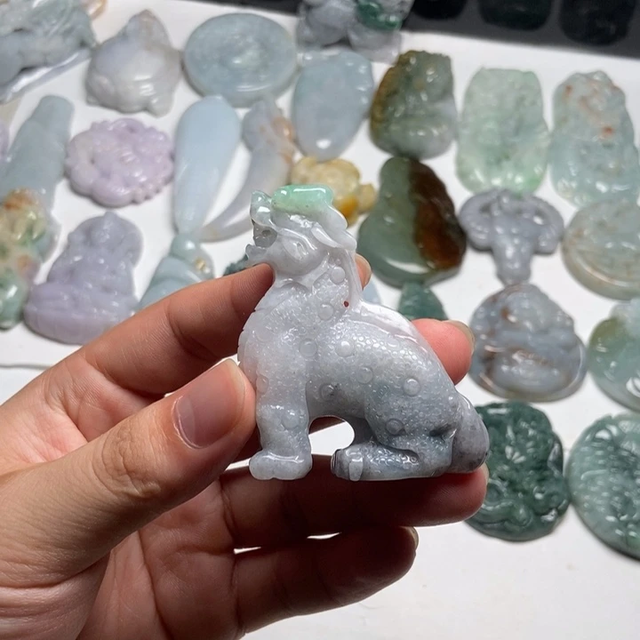 颈饰未镶嵌翡翠麒麟31