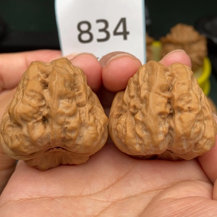 文玩核桃吊坠河****?834号全品开背哇38