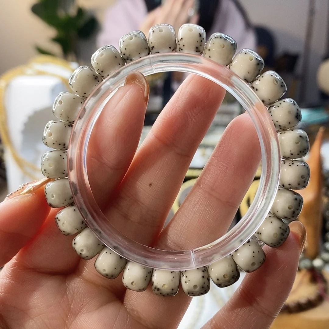 星月菩提吊坠不****?卡9通体