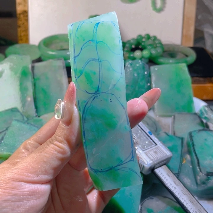 石英质玉未镶嵌珠宝半成品六*门