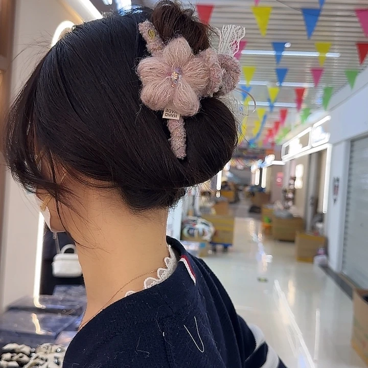 三醋酯纤维粉色花抓夹-67