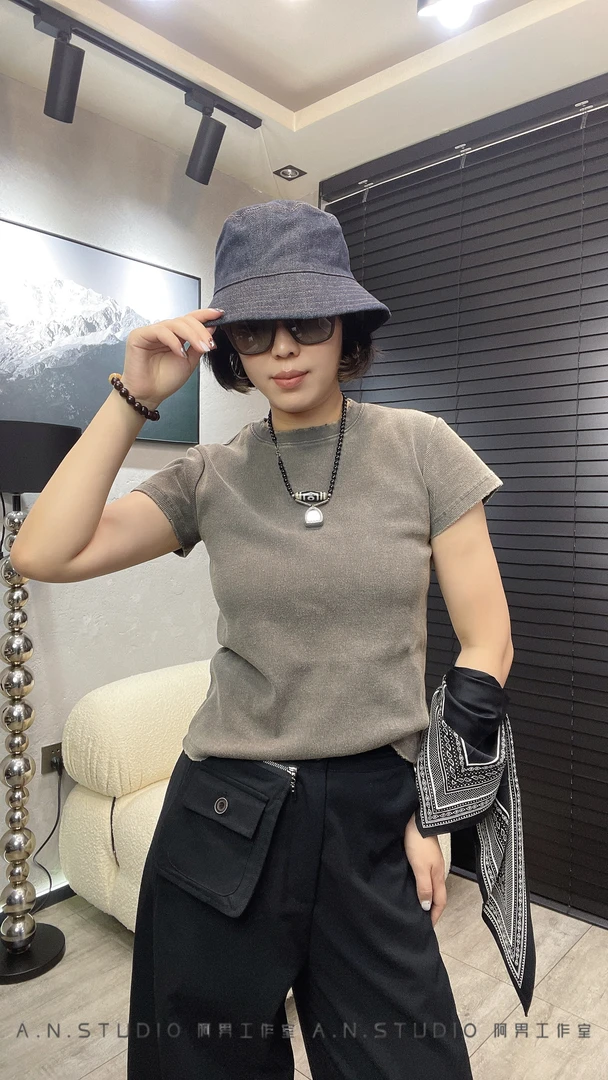 阿男家水洗做旧女圆领纯色极简风T恤打底韩版设计师款式