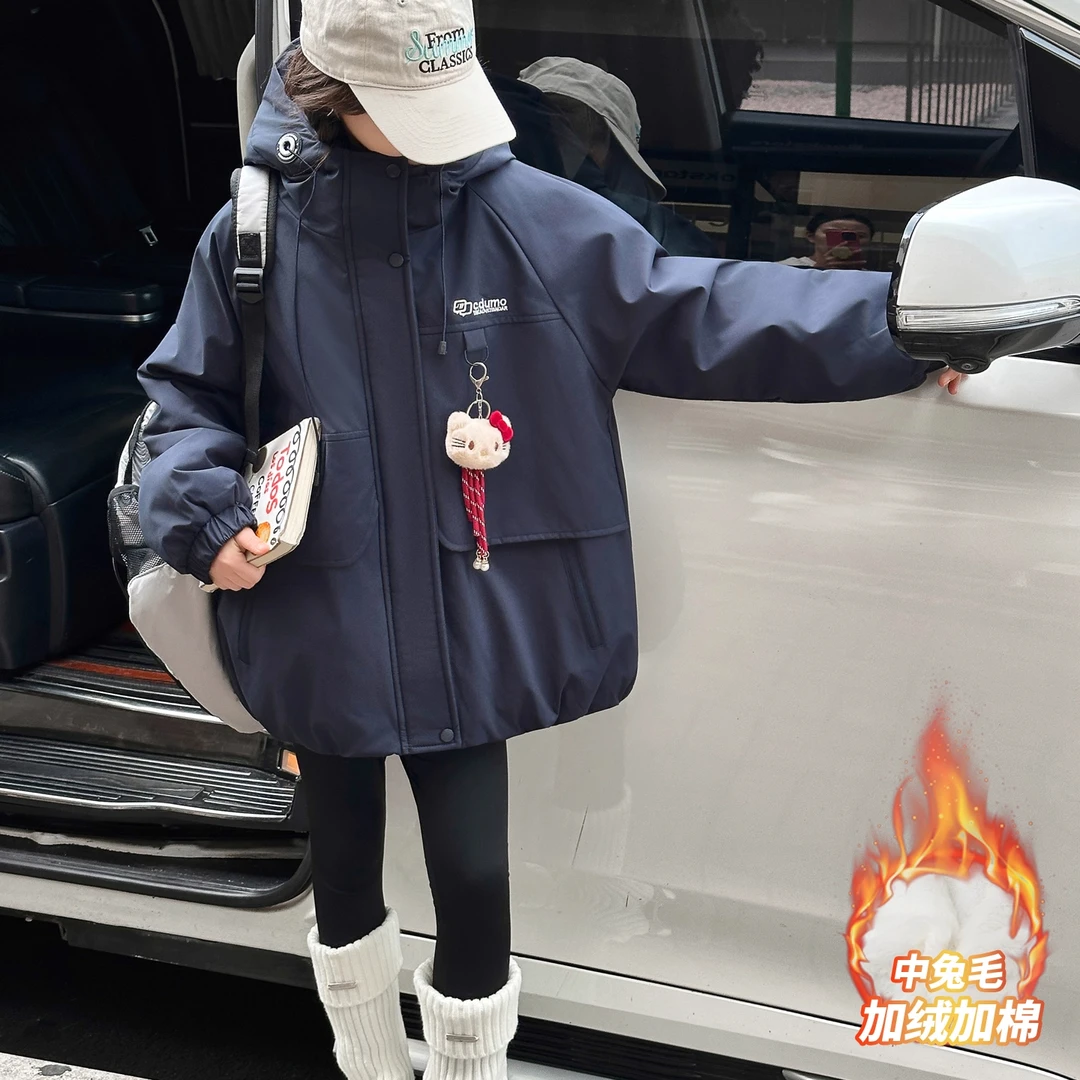 女童加绒外套秋冬2025新款洋气儿童冲锋衣冬季棉服大童加厚派克服