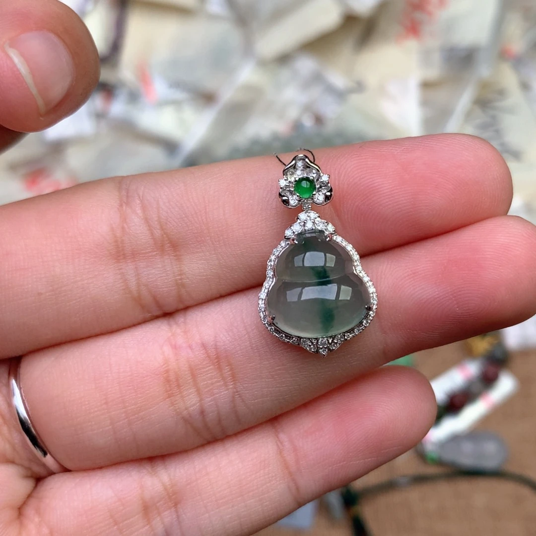 【闪购商品】18K金镶嵌挂件翡翠一