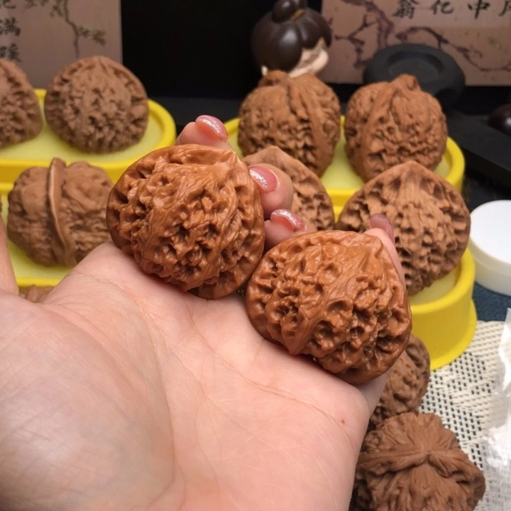 文玩核桃吊坠39桃心灯
