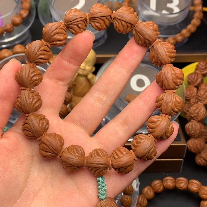 格***致桃核吊坠红魔爆肚16+尺寸