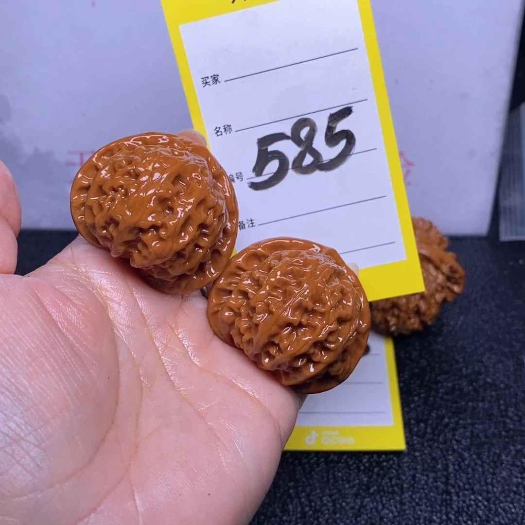 文玩核桃把件585/40.5宫灯