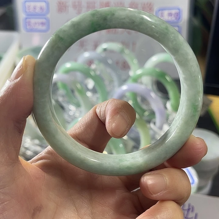 翡翠未镶嵌手镯纯天然缅甸翡翠手镯