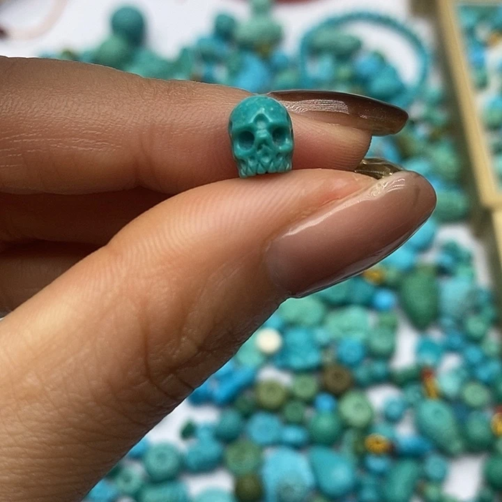 绿松石未镶嵌珠宝奇石