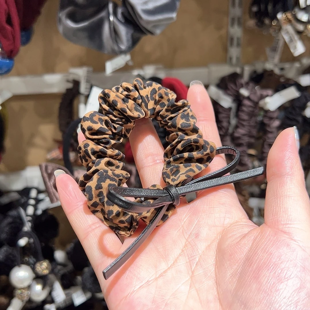 布艺非金属豹纹蝴蝶结发圈