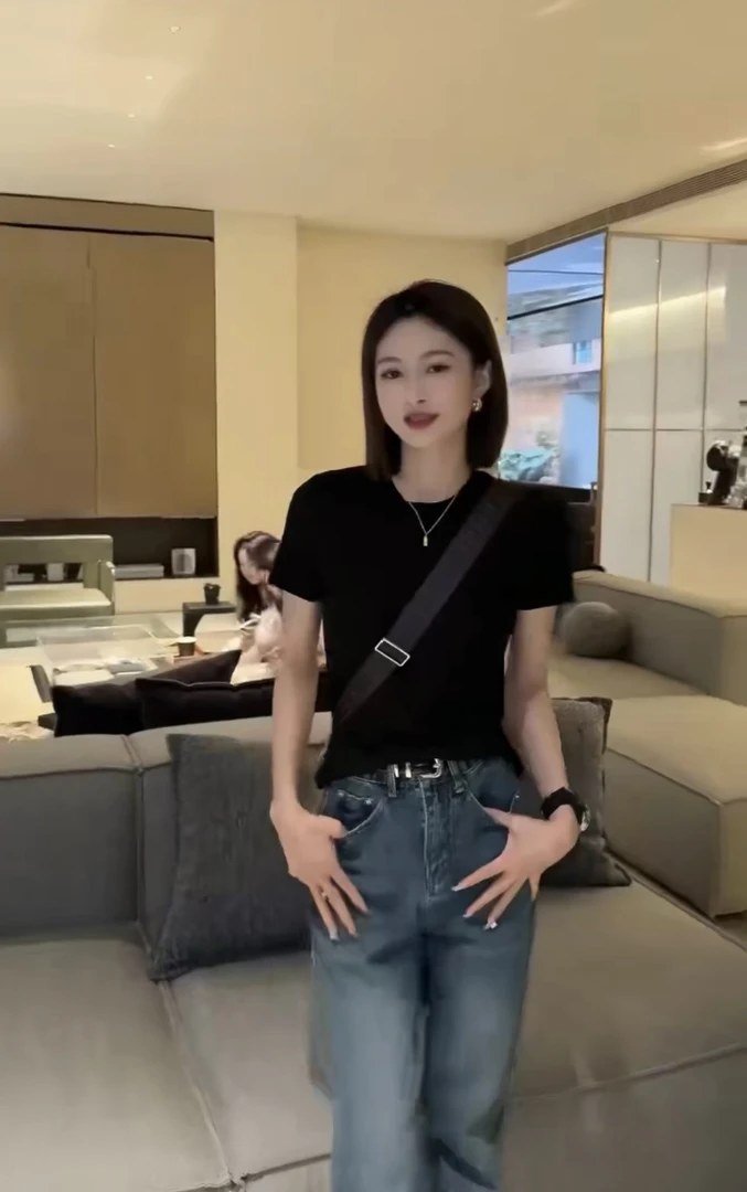 ML-圆领女弹力收腰修身版型T恤上衣FC18