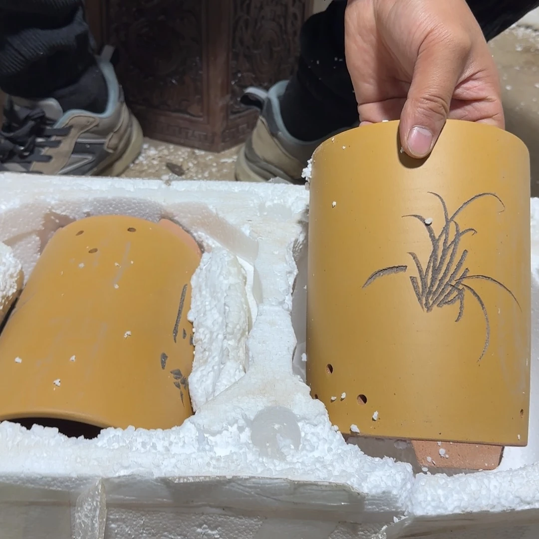 紫砂花盆瑕疵是我