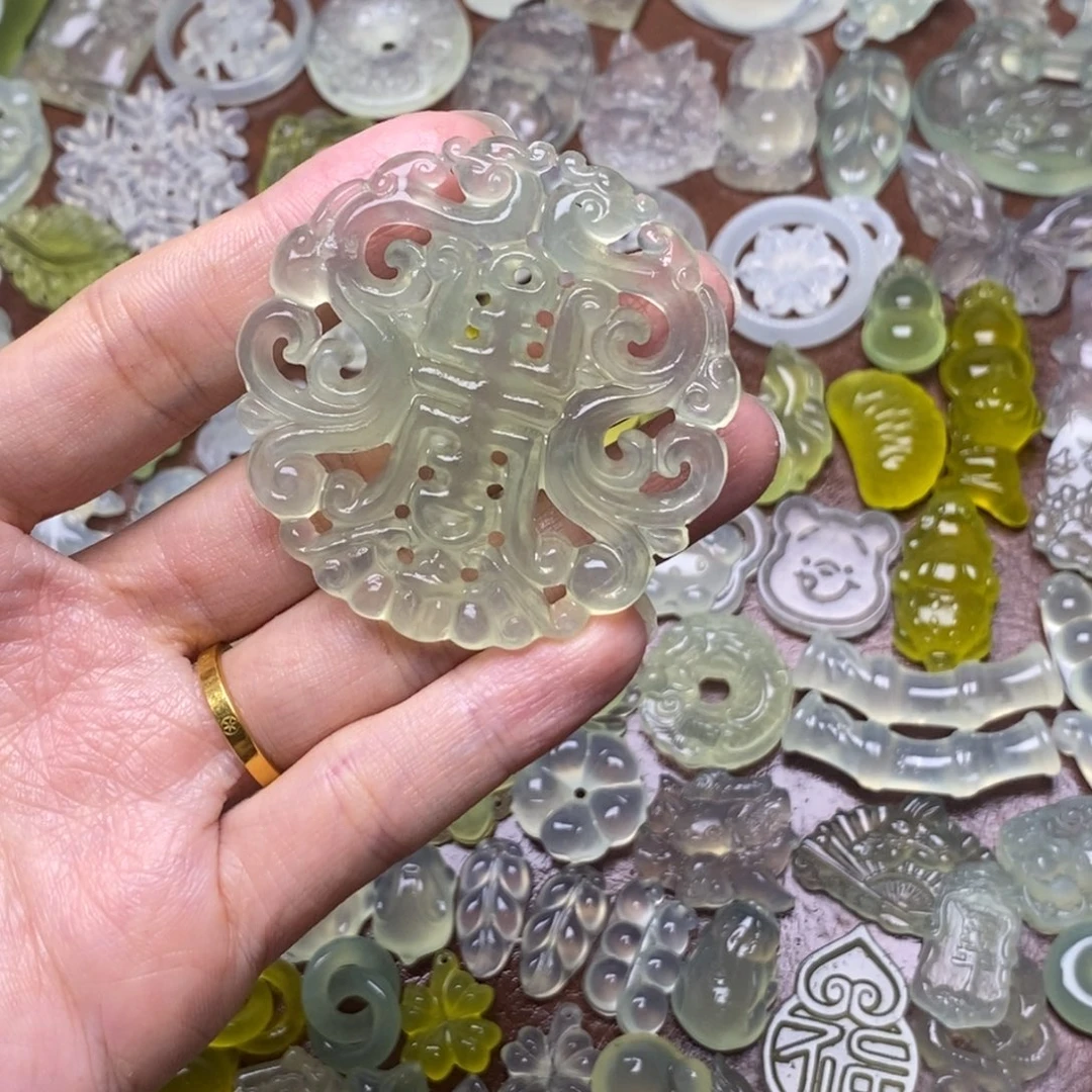 蛇纹石玉合金项链