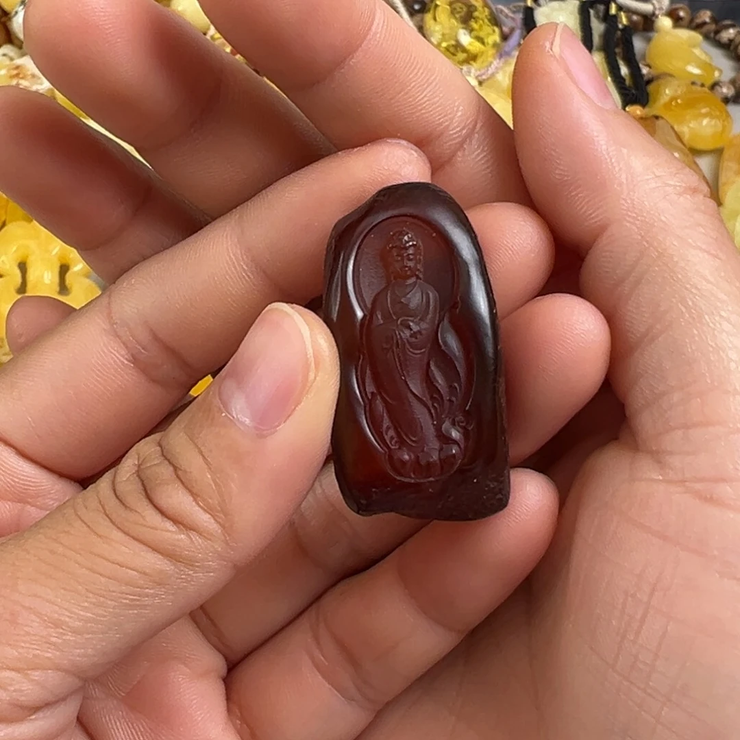 琥珀未镶嵌裸石琥珀