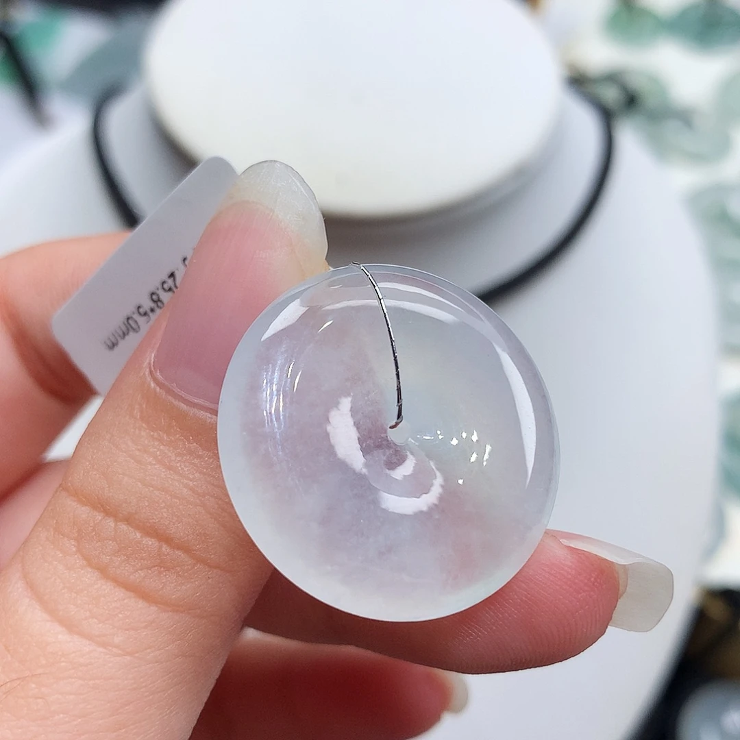 翡翠未镶嵌胸饰翡翠64，25.8/5